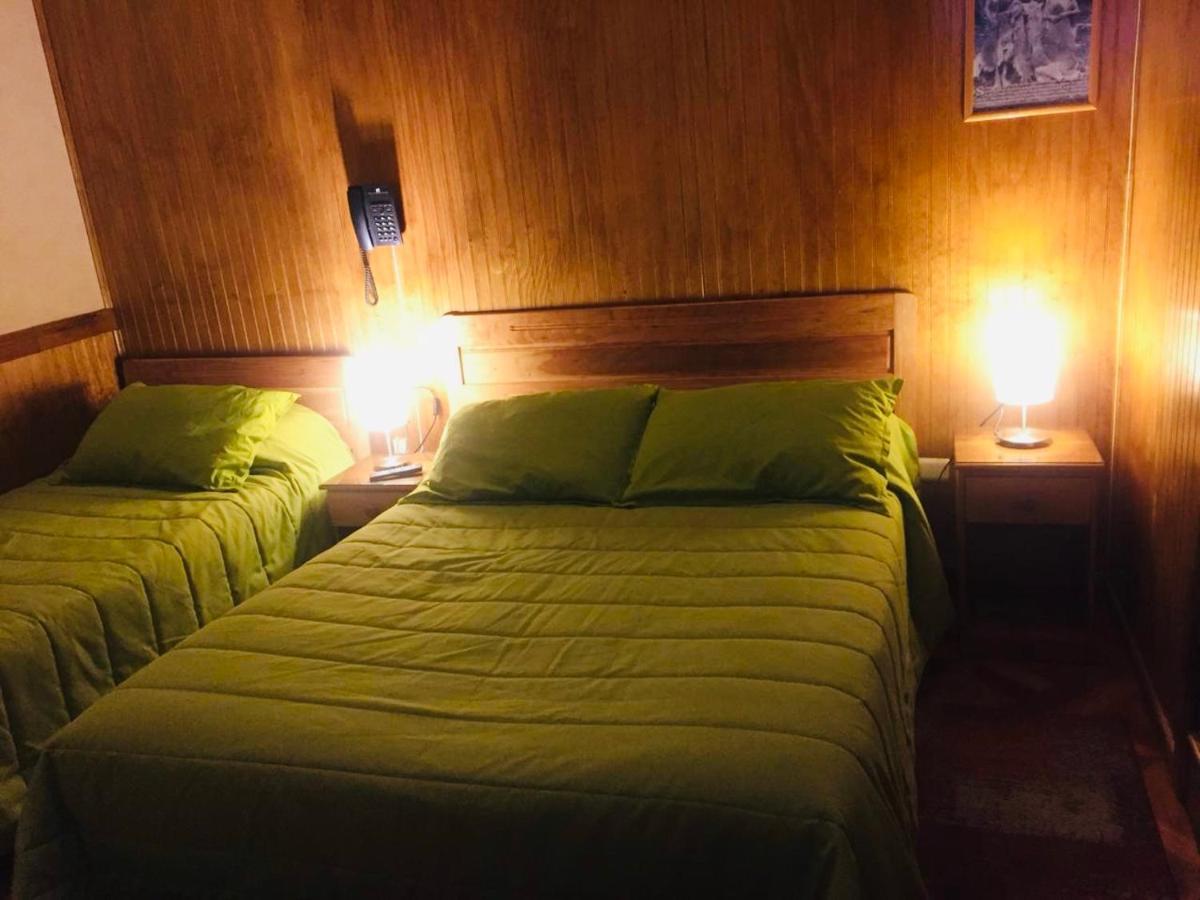 Hostal Chalet Las Violetas ปุนตาอาเรนาส ภายนอก รูปภาพ