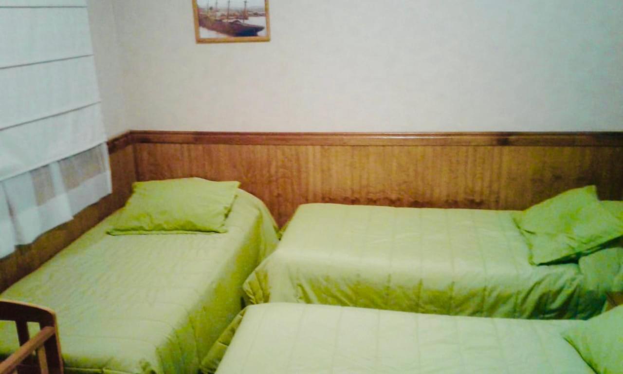 Hostal Chalet Las Violetas ปุนตาอาเรนาส ภายนอก รูปภาพ