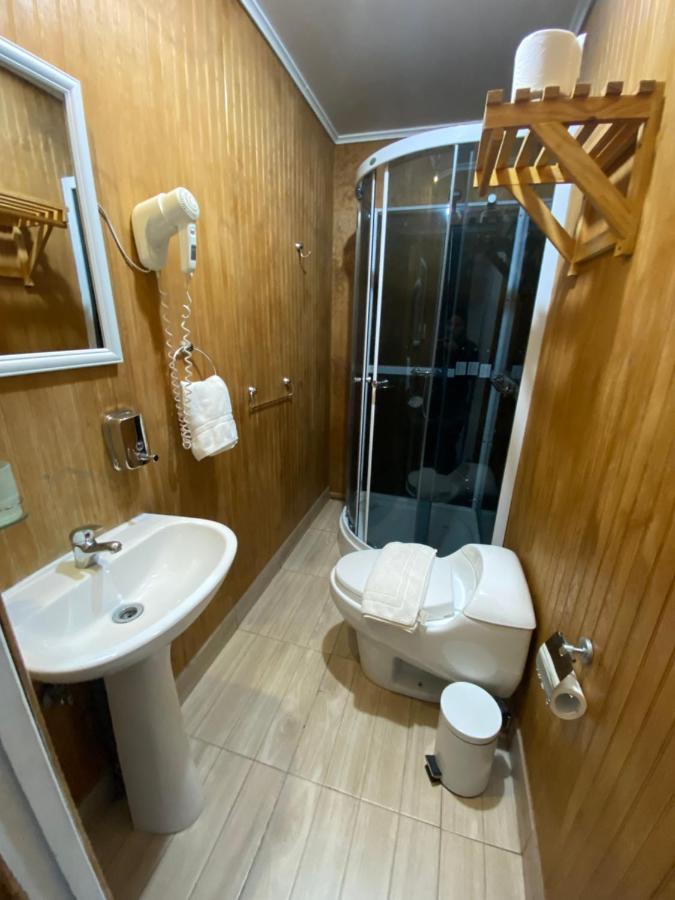 Hostal Chalet Las Violetas ปุนตาอาเรนาส ภายนอก รูปภาพ