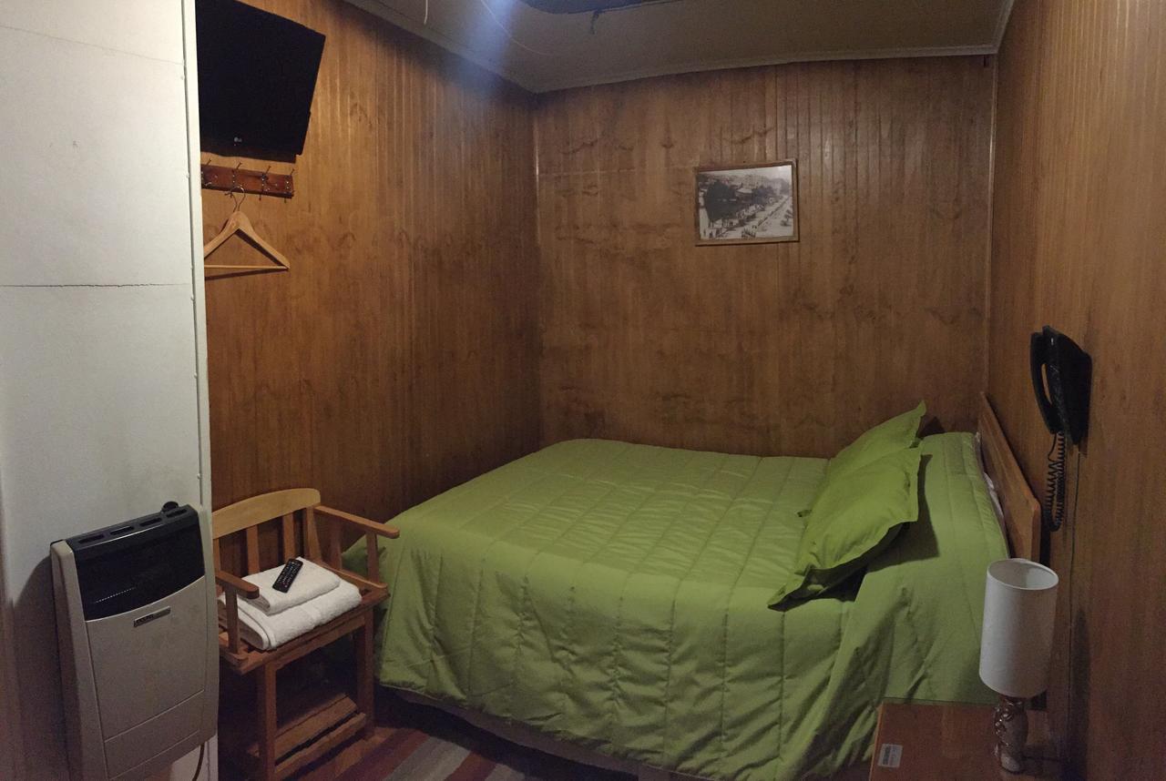 Hostal Chalet Las Violetas ปุนตาอาเรนาส ภายนอก รูปภาพ