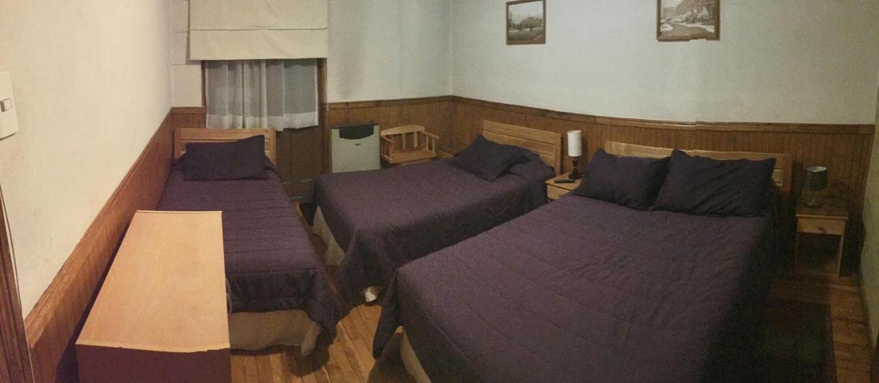 Hostal Chalet Las Violetas ปุนตาอาเรนาส ภายนอก รูปภาพ
