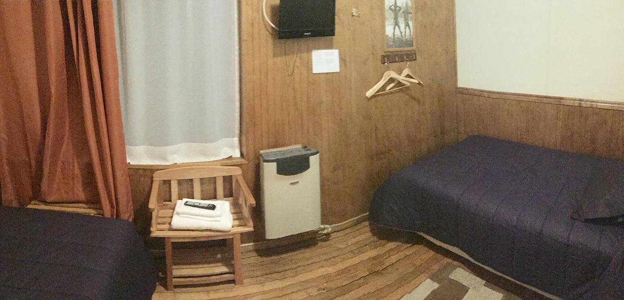 Hostal Chalet Las Violetas ปุนตาอาเรนาส ภายนอก รูปภาพ