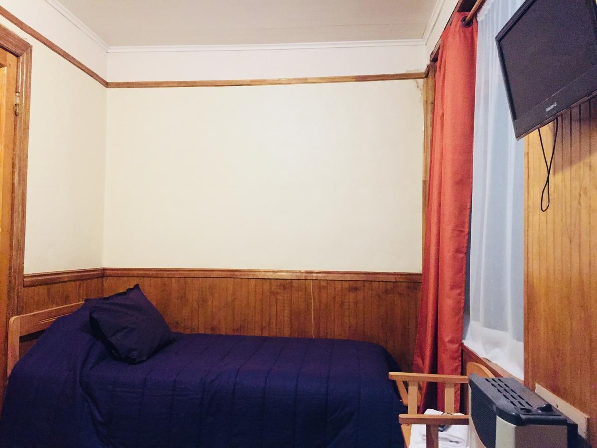 Hostal Chalet Las Violetas ปุนตาอาเรนาส ภายนอก รูปภาพ