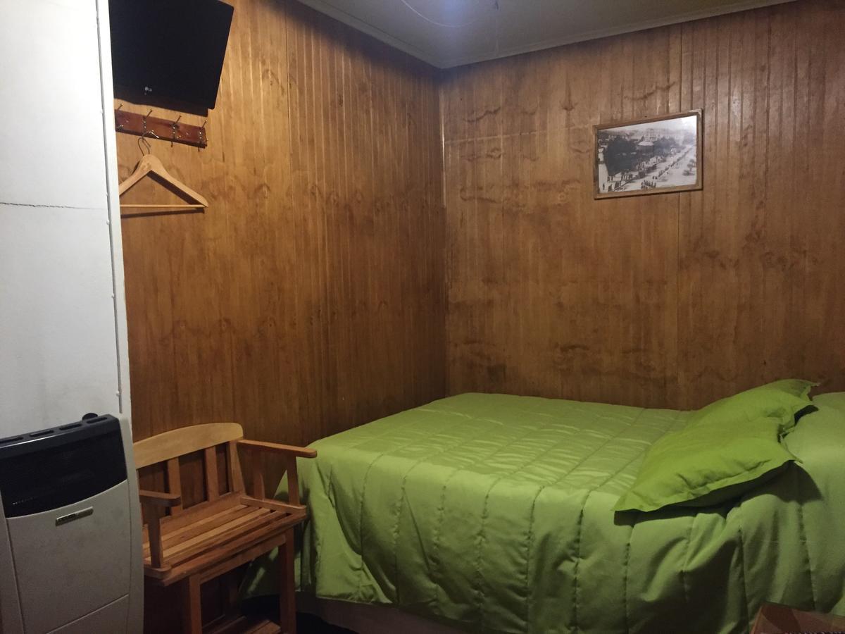 Hostal Chalet Las Violetas ปุนตาอาเรนาส ภายนอก รูปภาพ