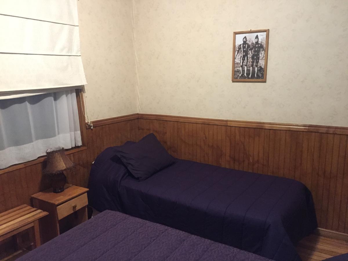 Hostal Chalet Las Violetas ปุนตาอาเรนาส ภายนอก รูปภาพ