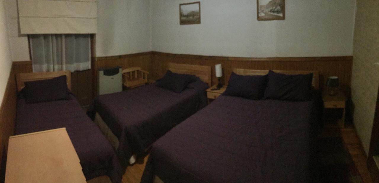 Hostal Chalet Las Violetas ปุนตาอาเรนาส ภายนอก รูปภาพ